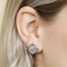 Load image into Gallery viewer, Fashion Style Earrings