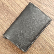 Load image into Gallery viewer, Leather Wallet/Card Holder