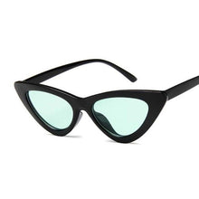 Load image into Gallery viewer, Vintage Women Cat Eye Sun Glasses Cat Eye Sun Glasses Dashery Box Black Green 