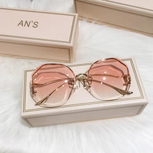 Load image into Gallery viewer, Oulylan 2021 Fashion Tea Gradient Sunglasses Women Ocean Water Cut Trimmed Lens Metal Curved Temples Sun Glasses Female UV400 Dashery Box pink China 