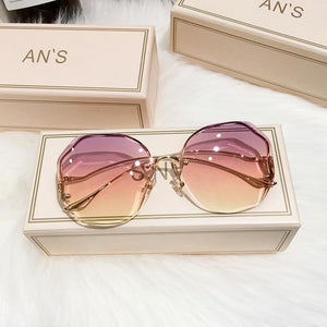 Oulylan 2021 Fashion Tea Gradient Sunglasses Women Ocean Water Cut Trimmed Lens Metal Curved Temples Sun Glasses Female UV400 Dashery Box purple pink China 