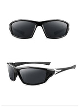 Load image into Gallery viewer, Men&#39;s Polarized Sunglass Dashery Box Gradient Black 